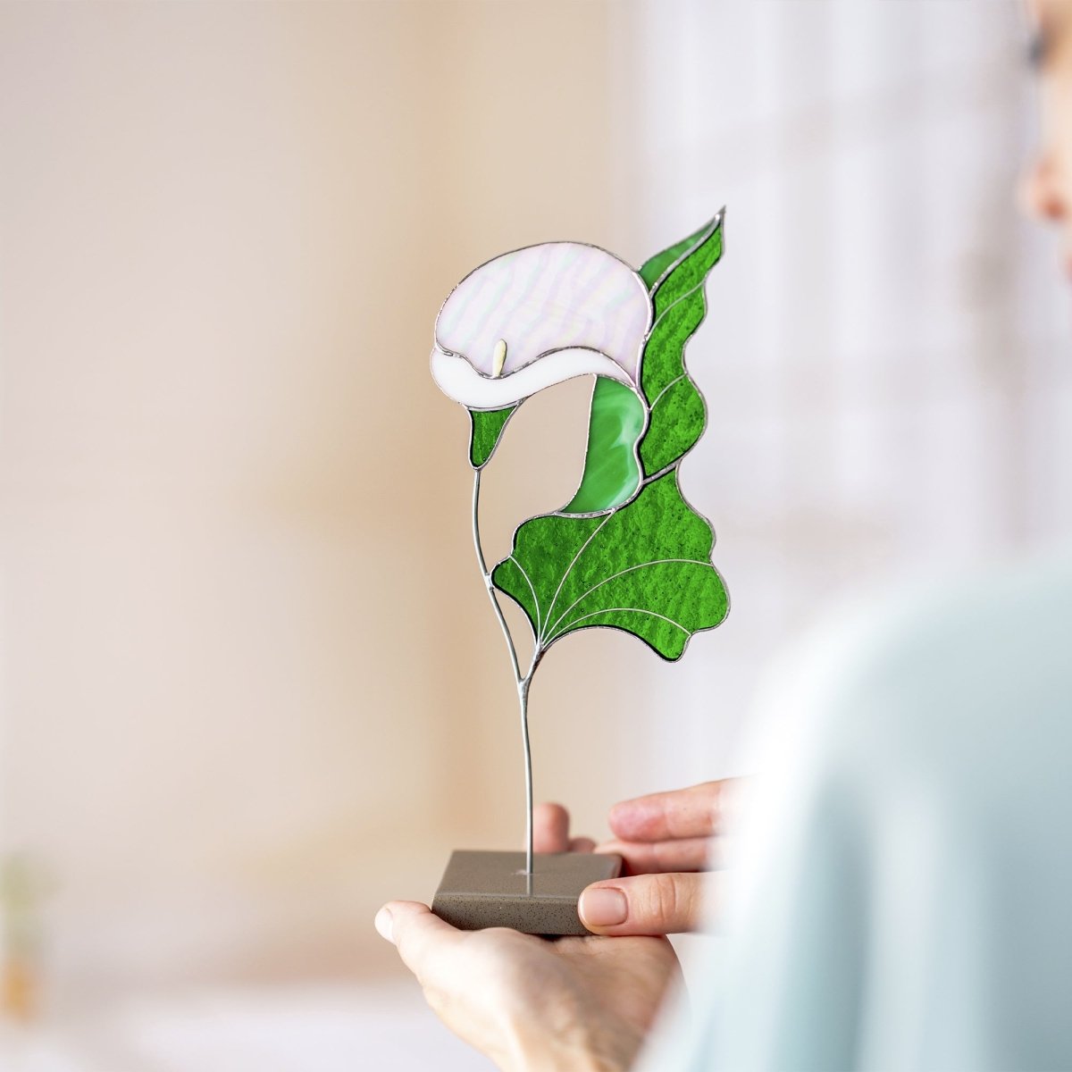 suncatcher stained_glass Calla Lily Stained Glass Table Decor – Elegant Floral Sculpture on Stone Base