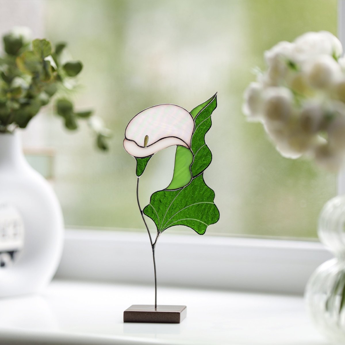 suncatcher stained_glass Calla Lily Stained Glass Table Decor – Elegant Floral Sculpture on Stone Base