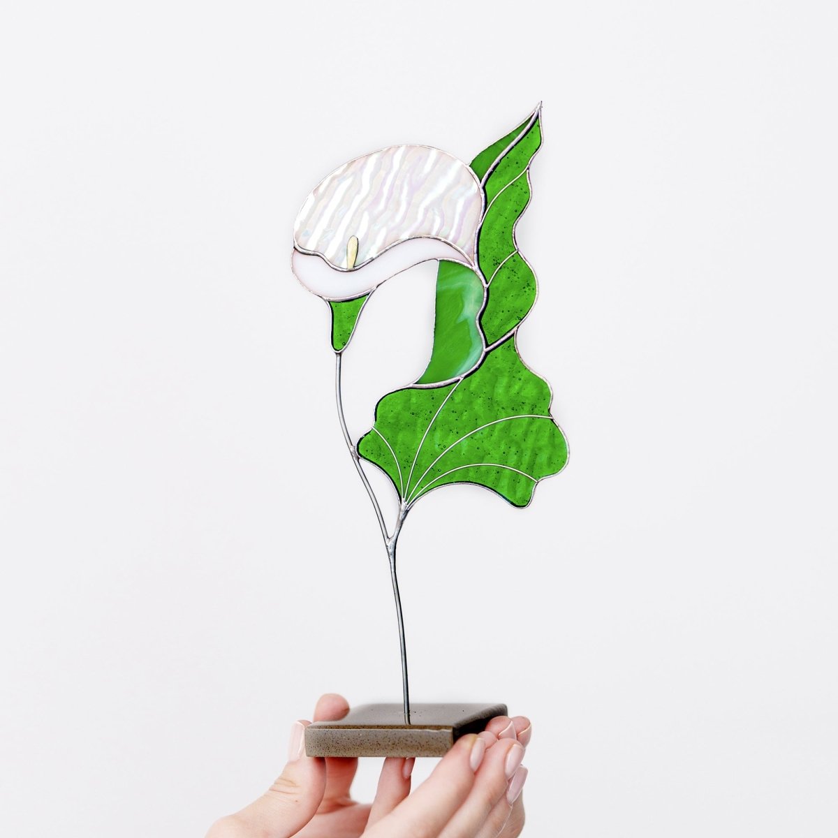 suncatcher stained_glass Calla Lily Stained Glass Table Decor – Elegant Floral Sculpture on Stone Base