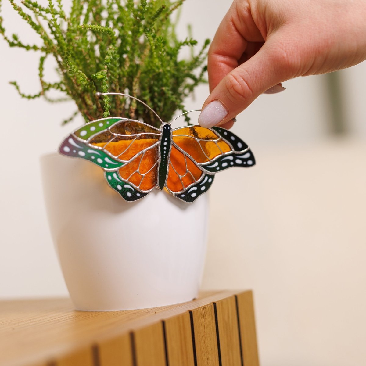 suncatcher stained_glass Stained Glass Monarch Butterfly - Suncatcher pot decor